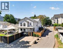 102 538 Alberta Avenue, Penticton
