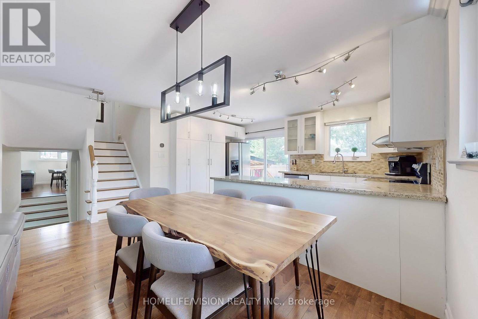 16 PALGRAVE CRESCENT - 10
