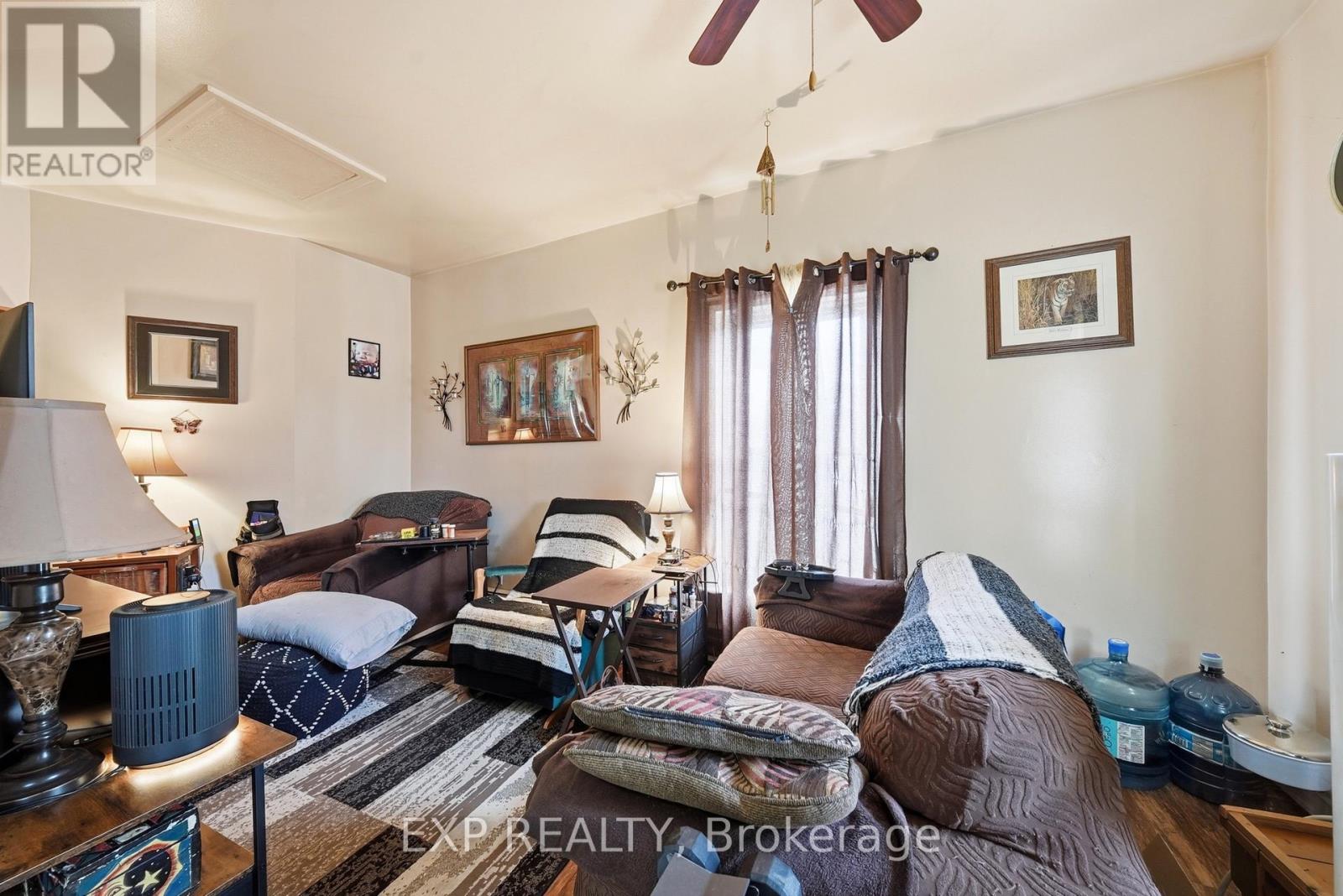 41 MILL STREET - 8