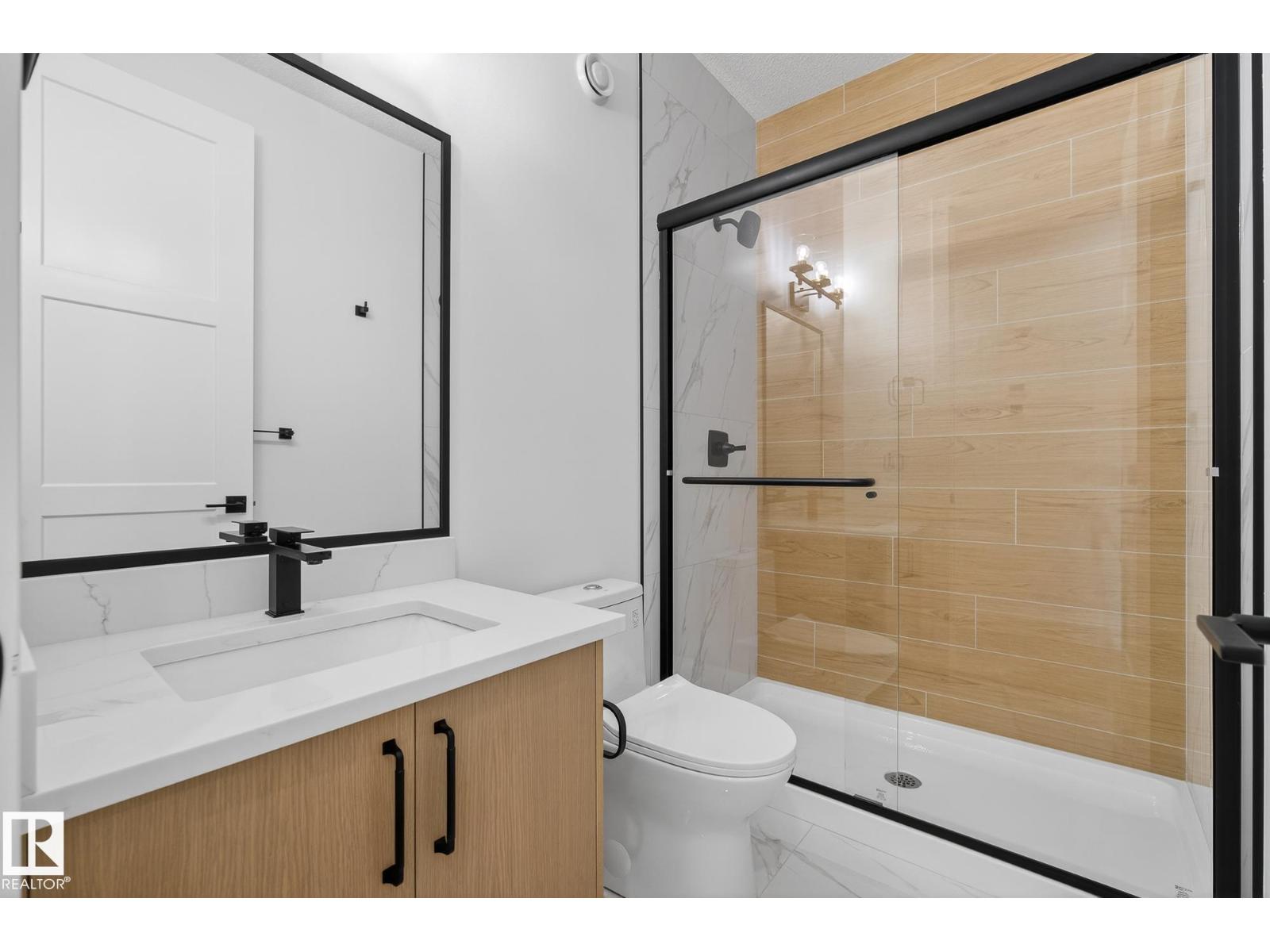 753 Astoria WY - 13
