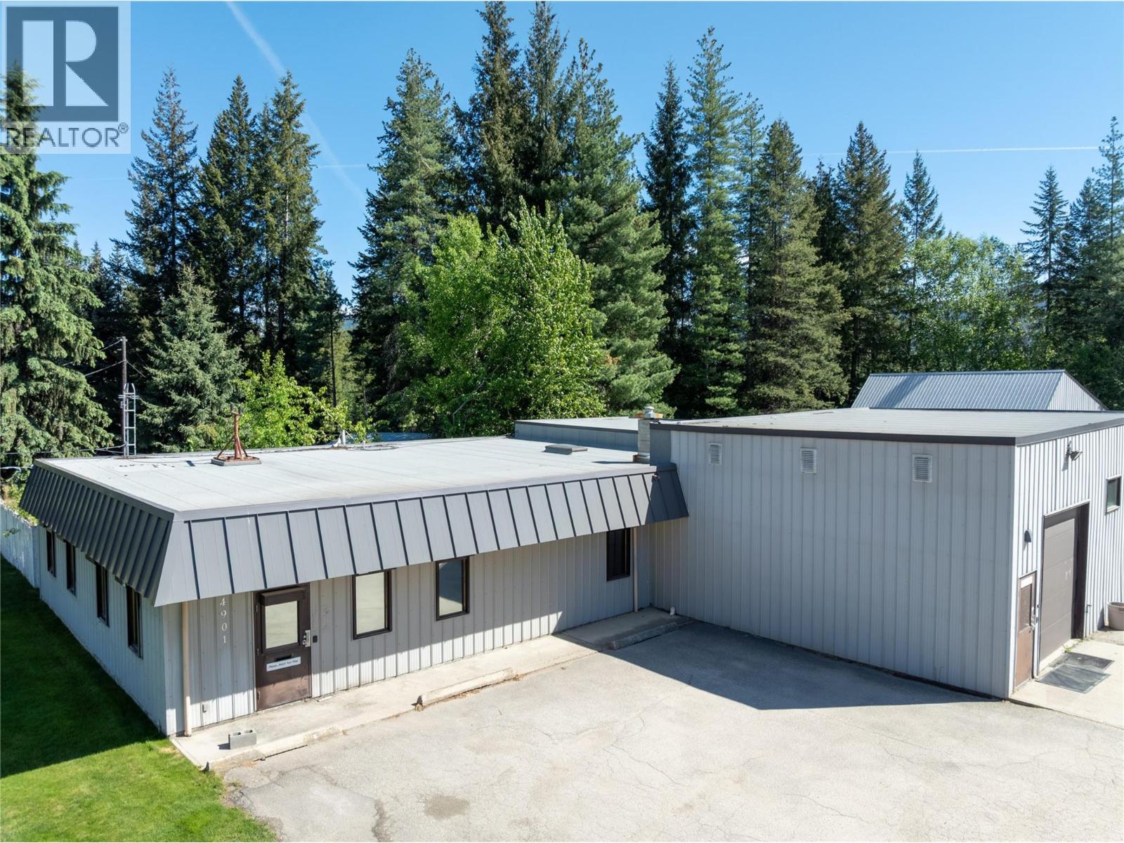  4901 Auto Road Southeast, Salmon Arm