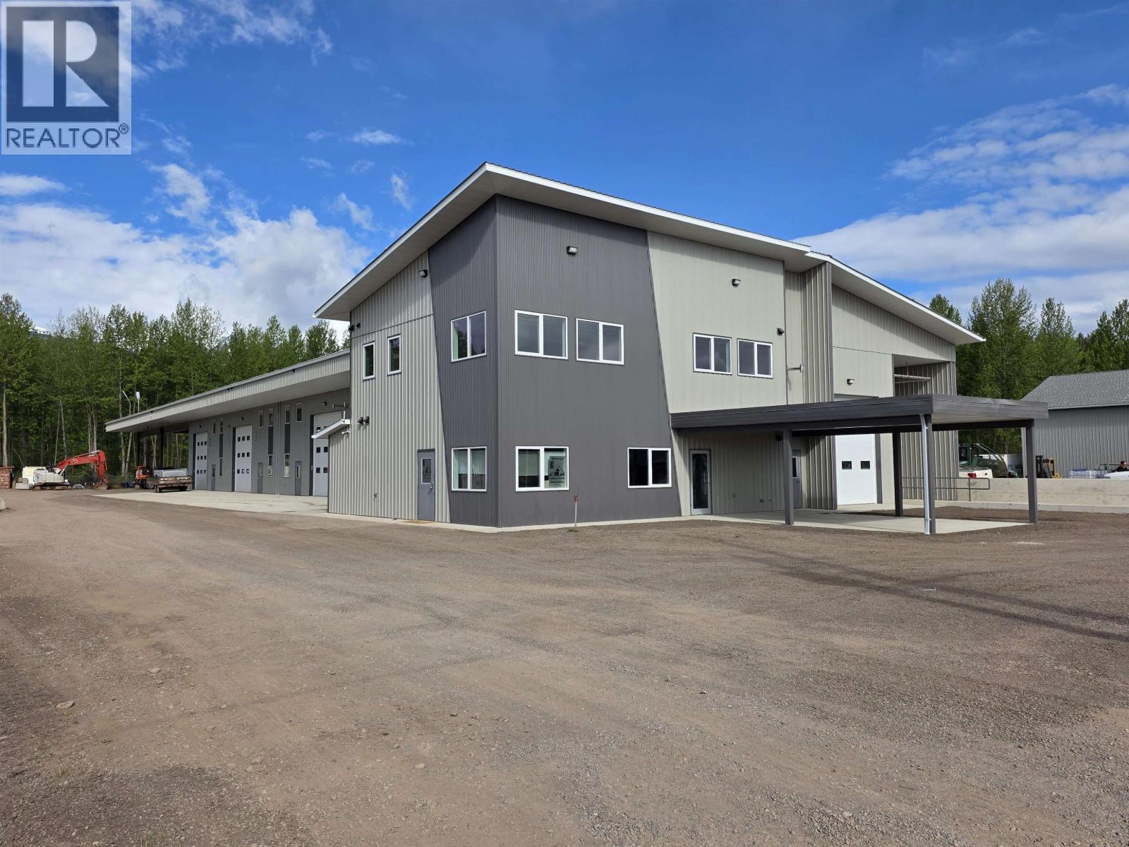 3441 19TH AVENUE, Smithers — photo 2