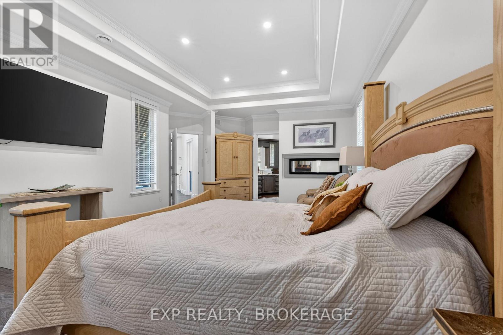 1800 SYDENHAM ROAD - 21