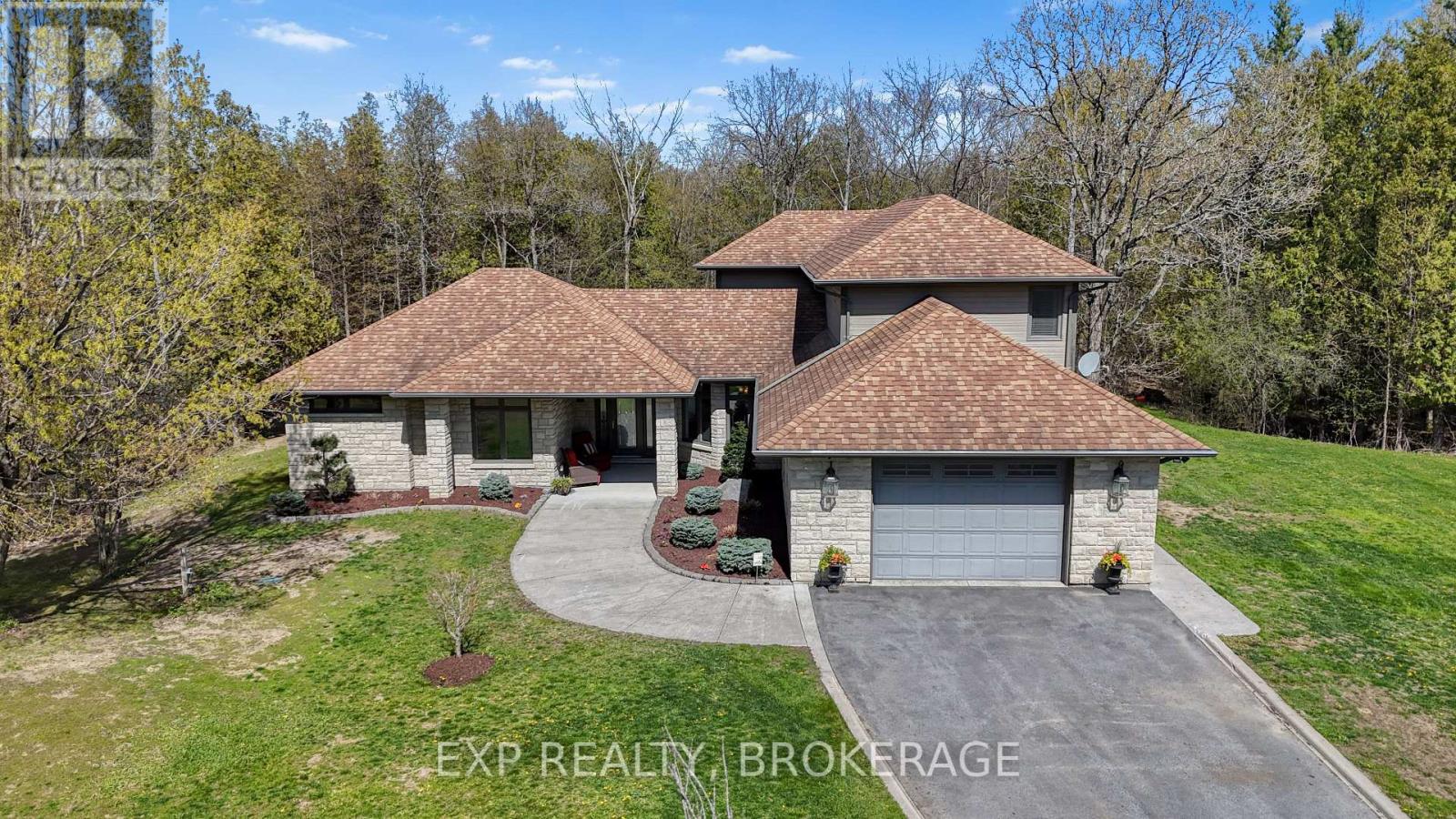 1800 SYDENHAM ROAD - 4
