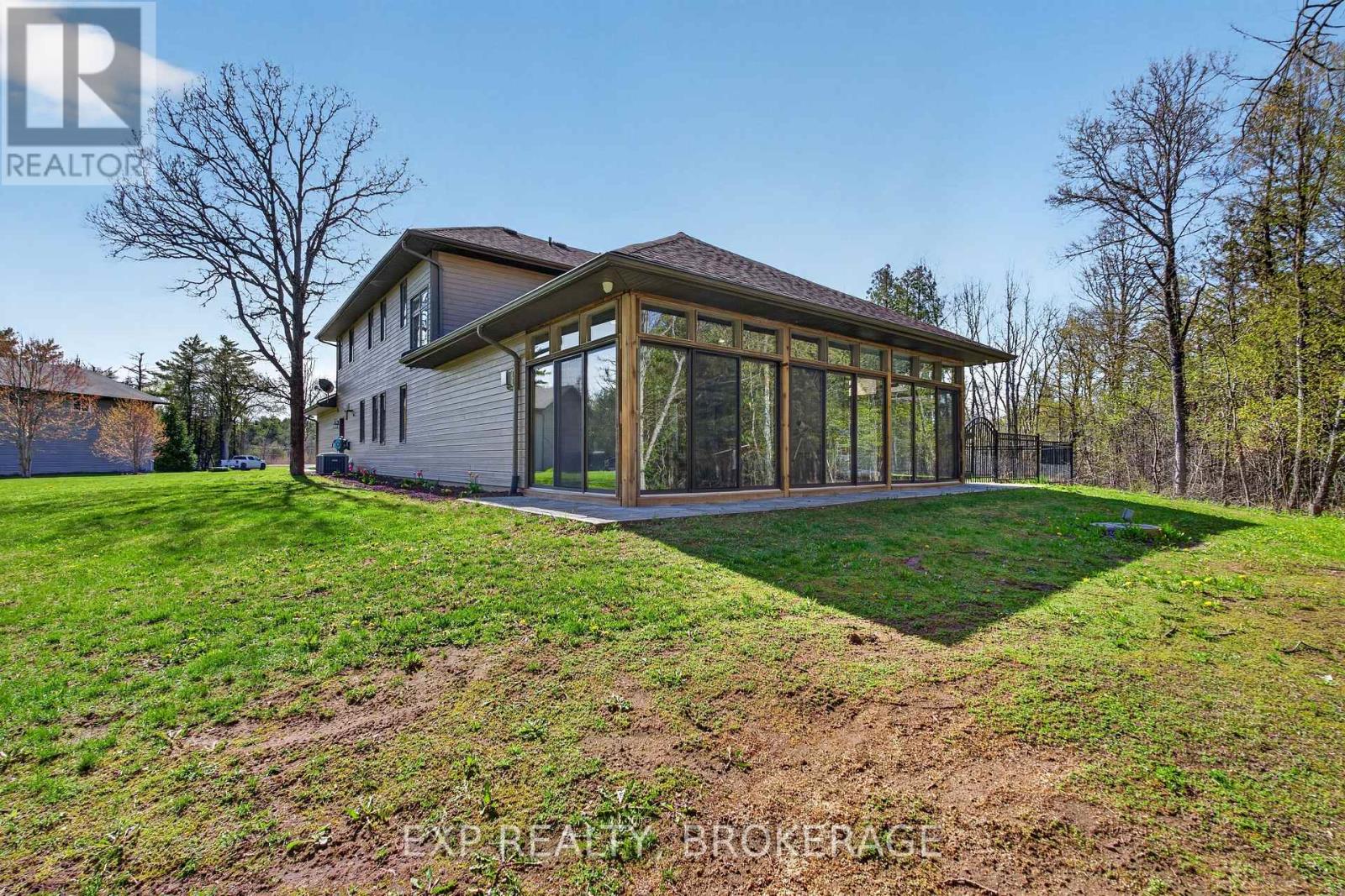 1800 SYDENHAM ROAD - 41