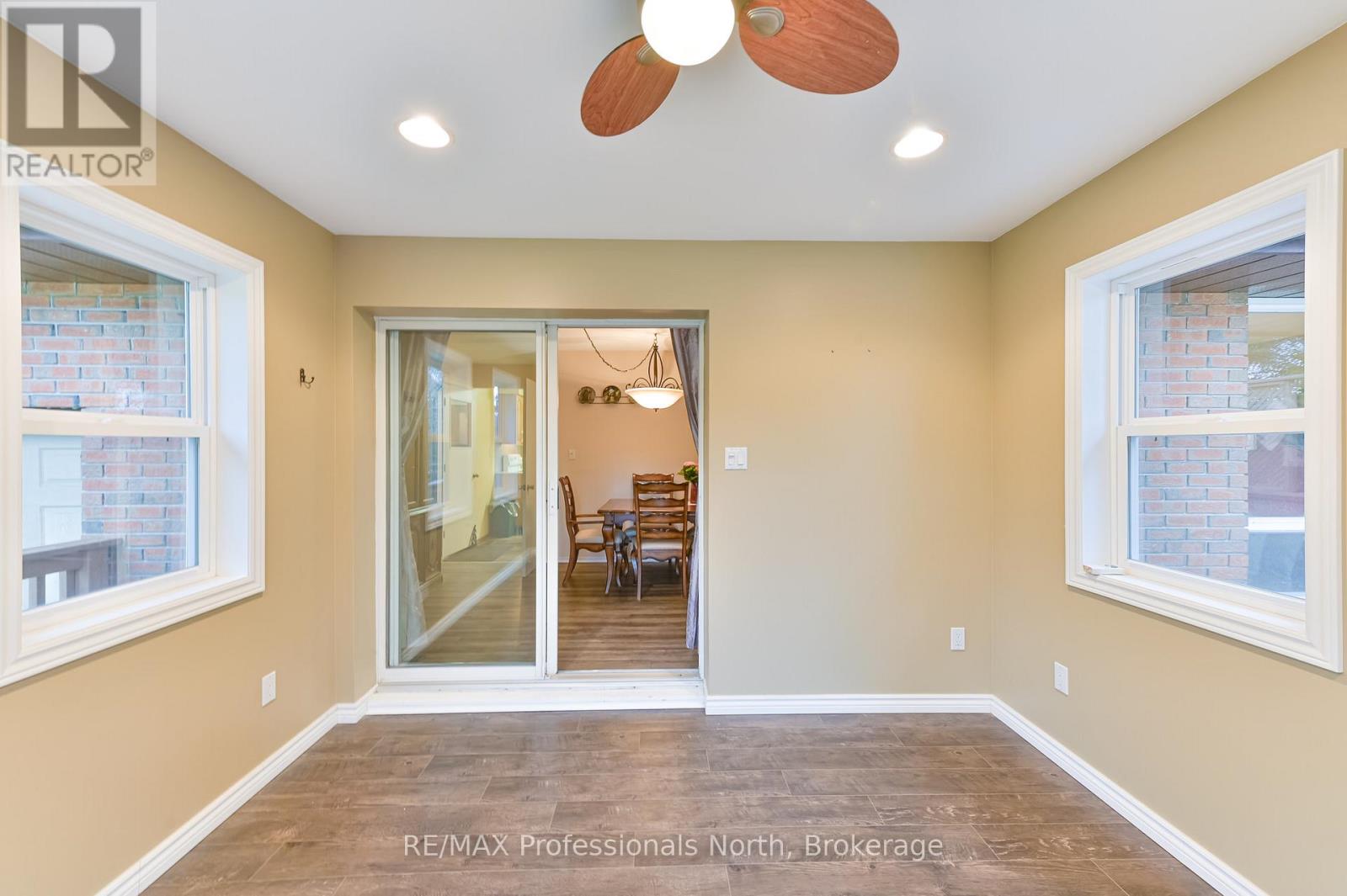 6 KNOB HILL COURT - 10
