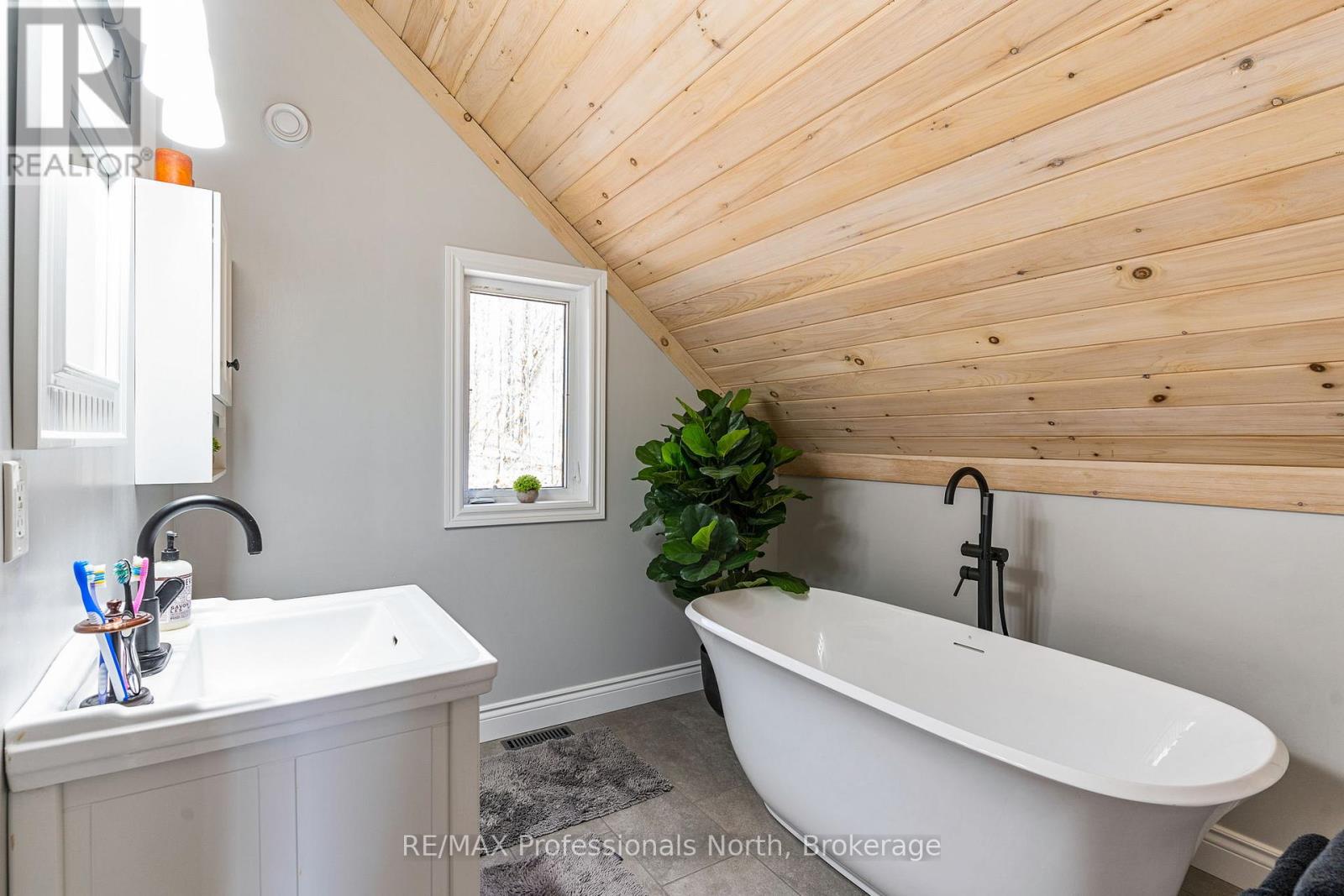 3179 TRAPPERS TRAIL - 31