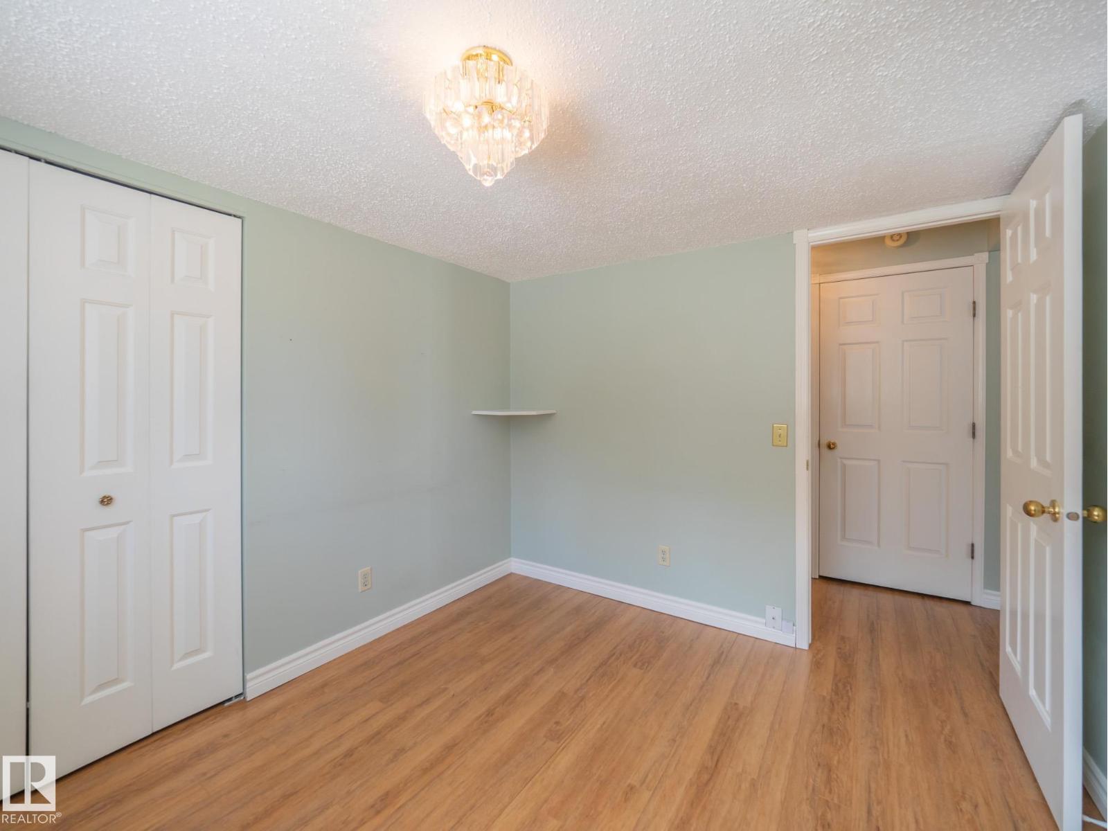 23 MEADOWVIEW DR, Sherwood Park