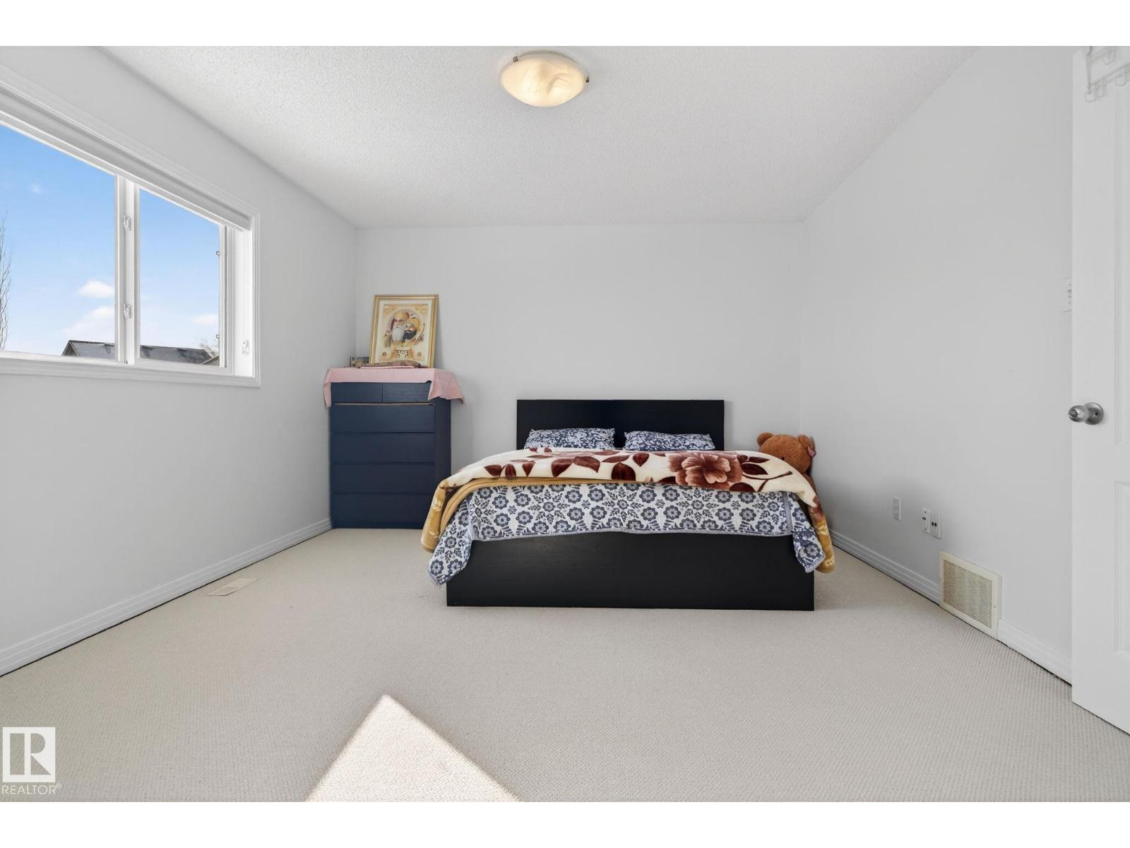 421 84 ST SW - 33