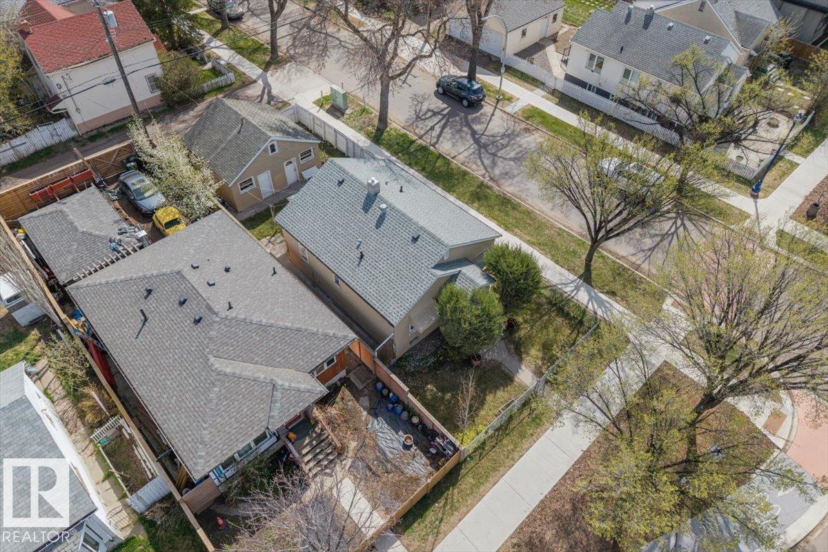 10939 96 ST NW - 19