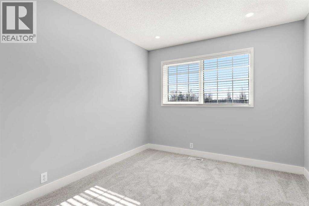 48 Douglas Park Boulevard SE — photo 25