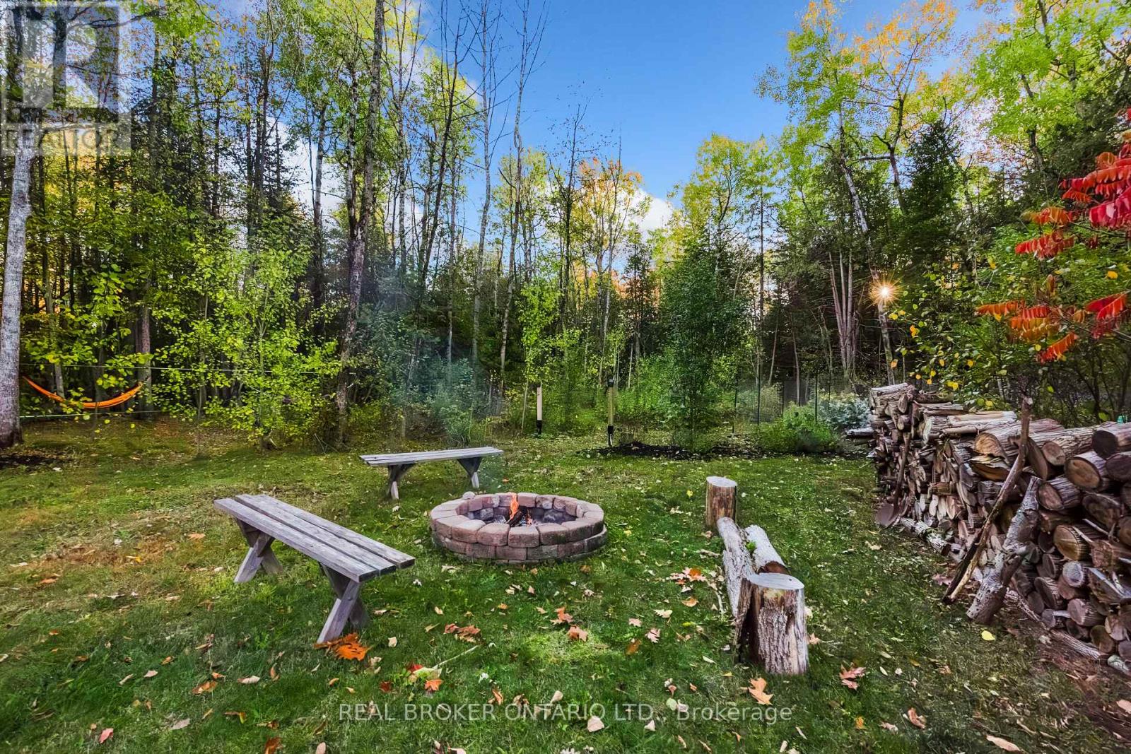 967 UPPER DWYER HILL ROAD - 46