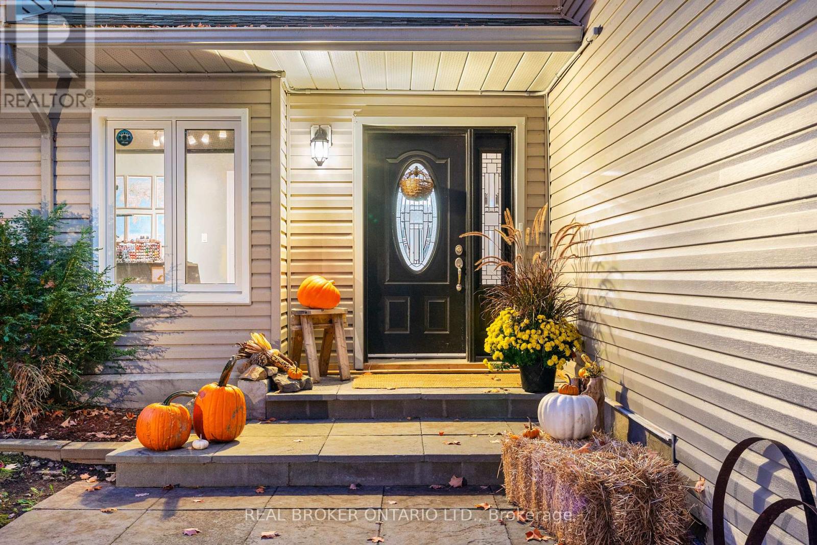 967 UPPER DWYER HILL ROAD - 6