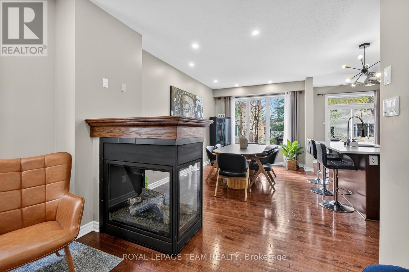 860 WHITE ALDER AVENUE - 10