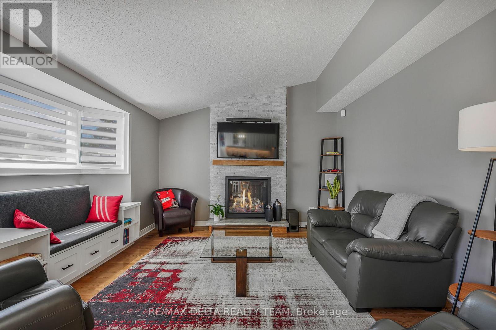 1770 SUNVIEW DRIVE - 16