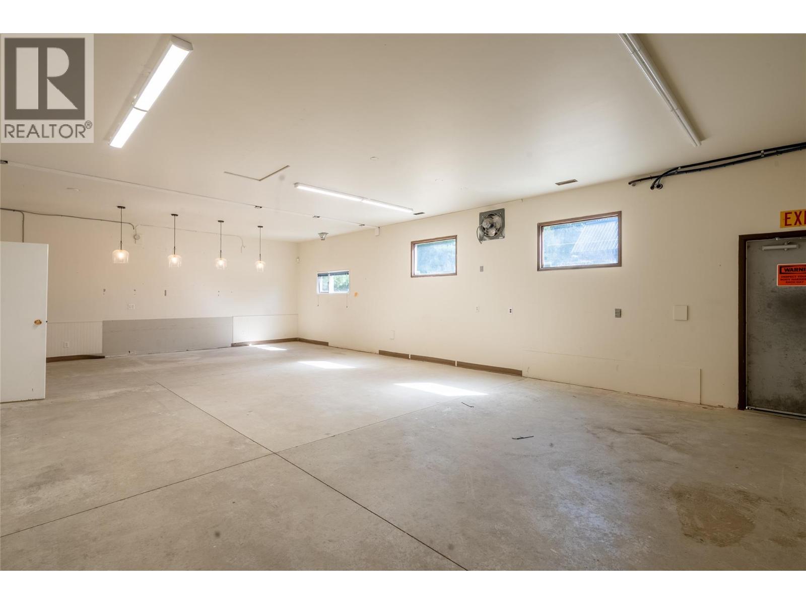  4901 Auto Road Southeast, Salmon Arm
