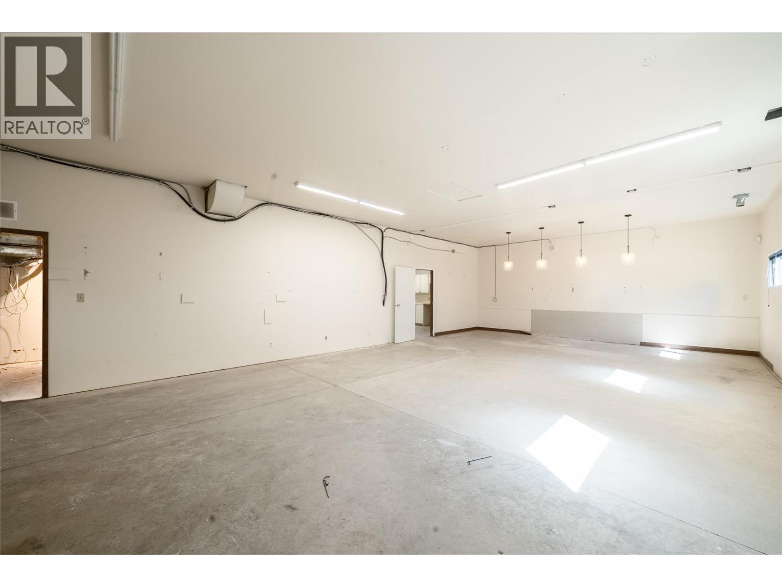  4901 Auto Road Southeast, Salmon Arm