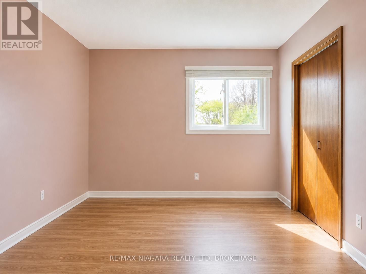 1377 MERRITTVILLE HIGHWAY - 13