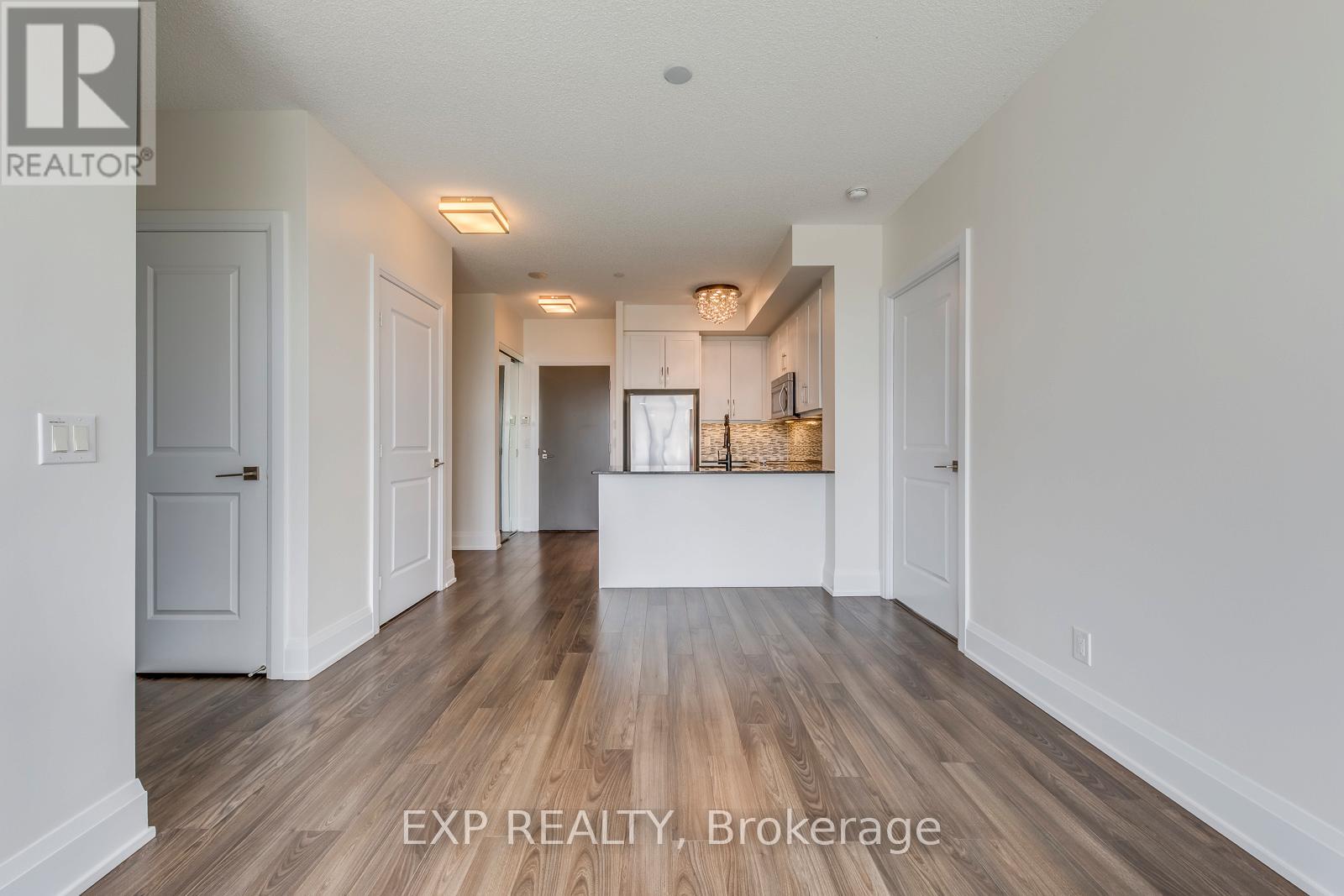 #1118 1 OLD MILL DRIVE - 26