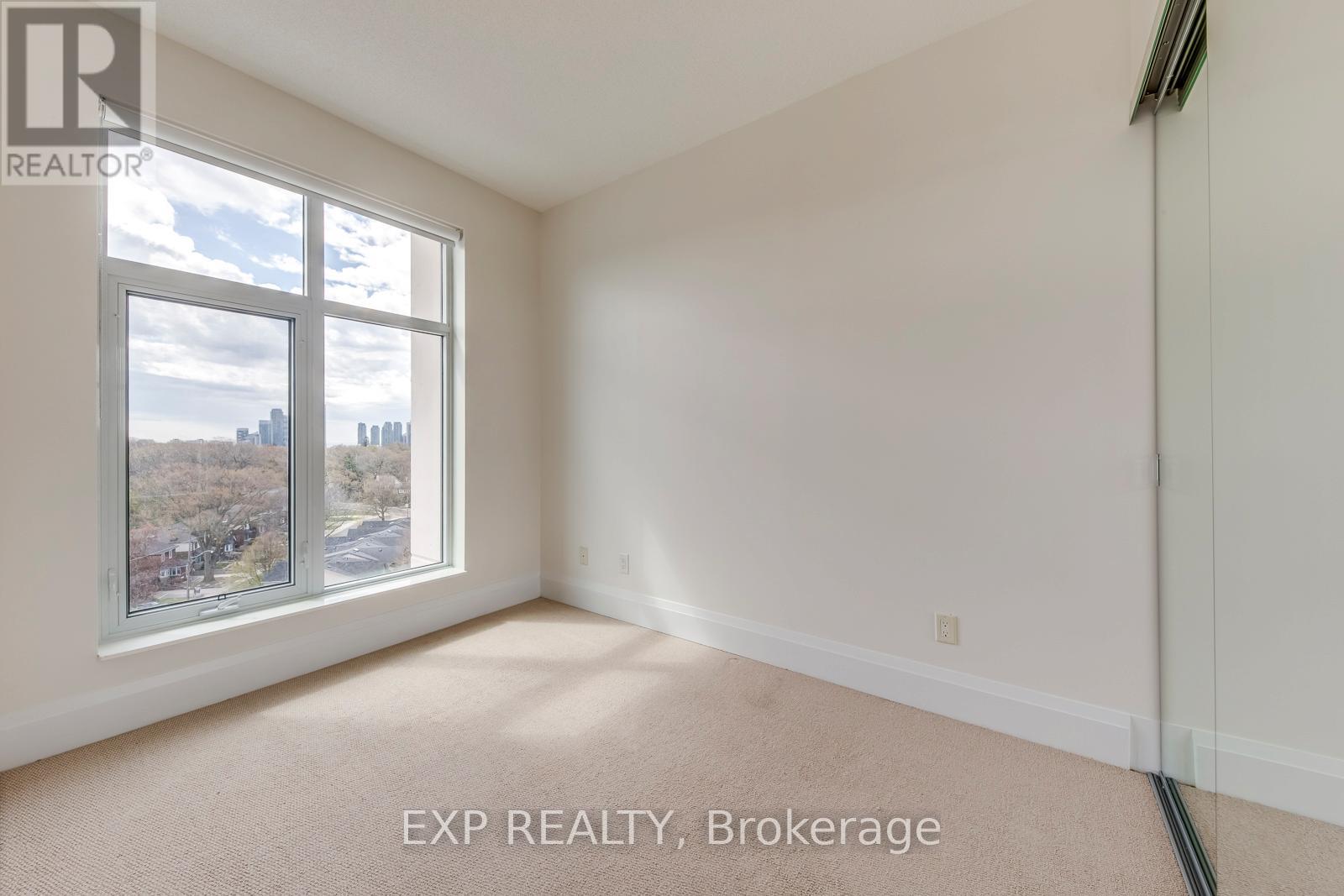 #1118 1 OLD MILL DRIVE - 39