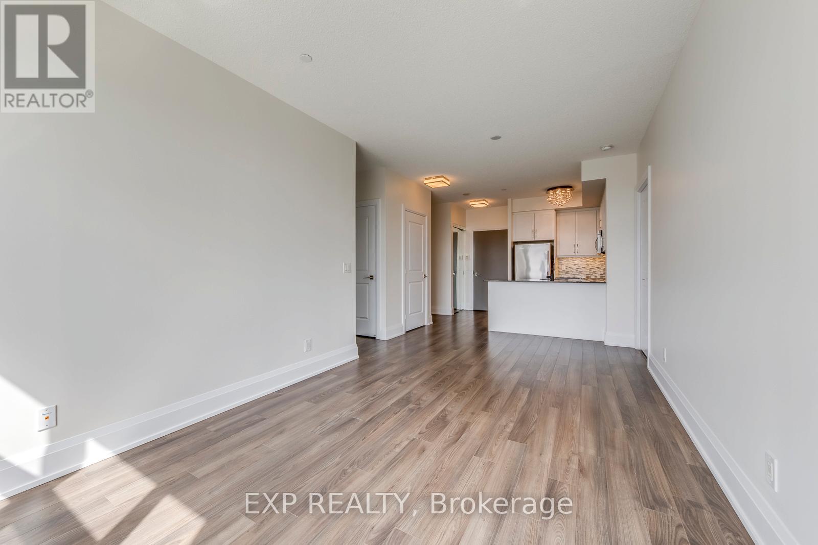 #1118 1 OLD MILL DRIVE - 33