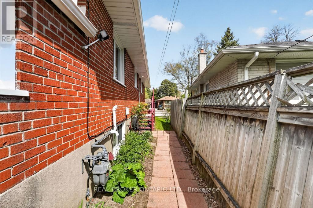 44 MITRE PLACE - 45