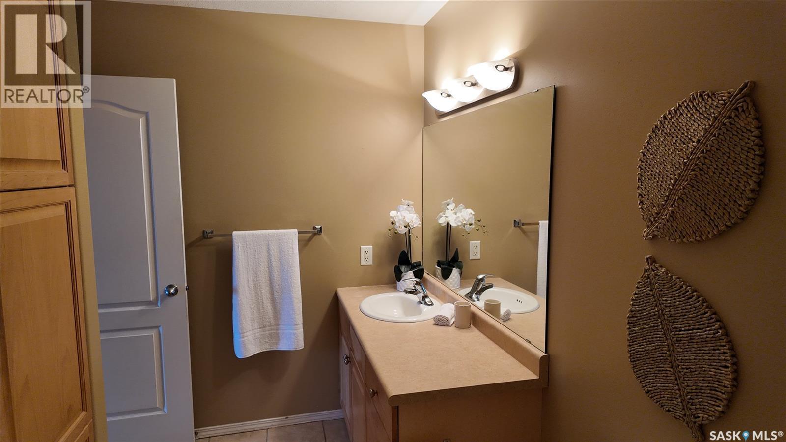 #4128 BUCKINGHAM DRIVE - 10