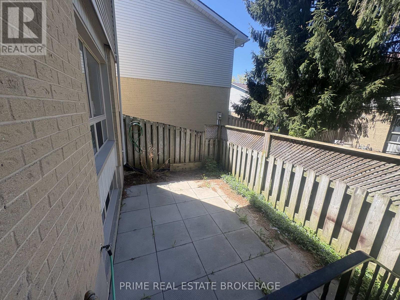 #58 35 WATERMAN AVENUE - 20