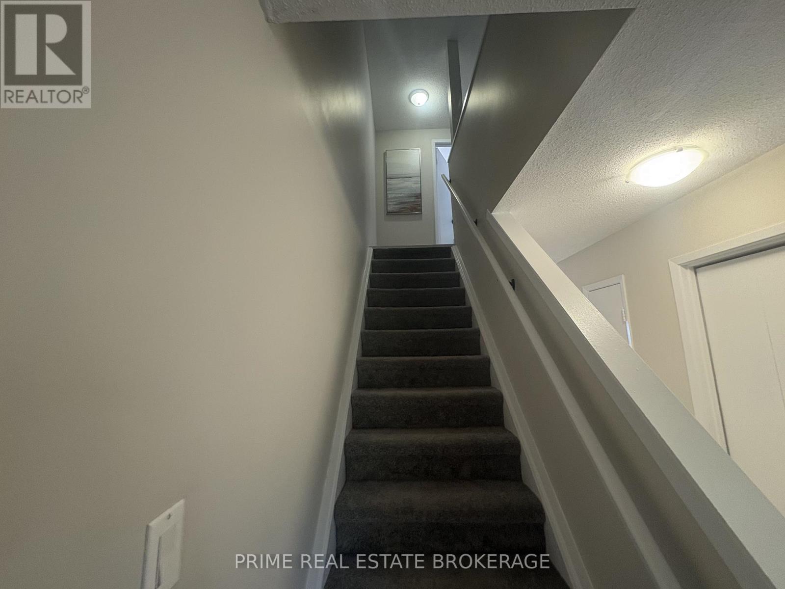 #58 35 WATERMAN AVENUE - 9