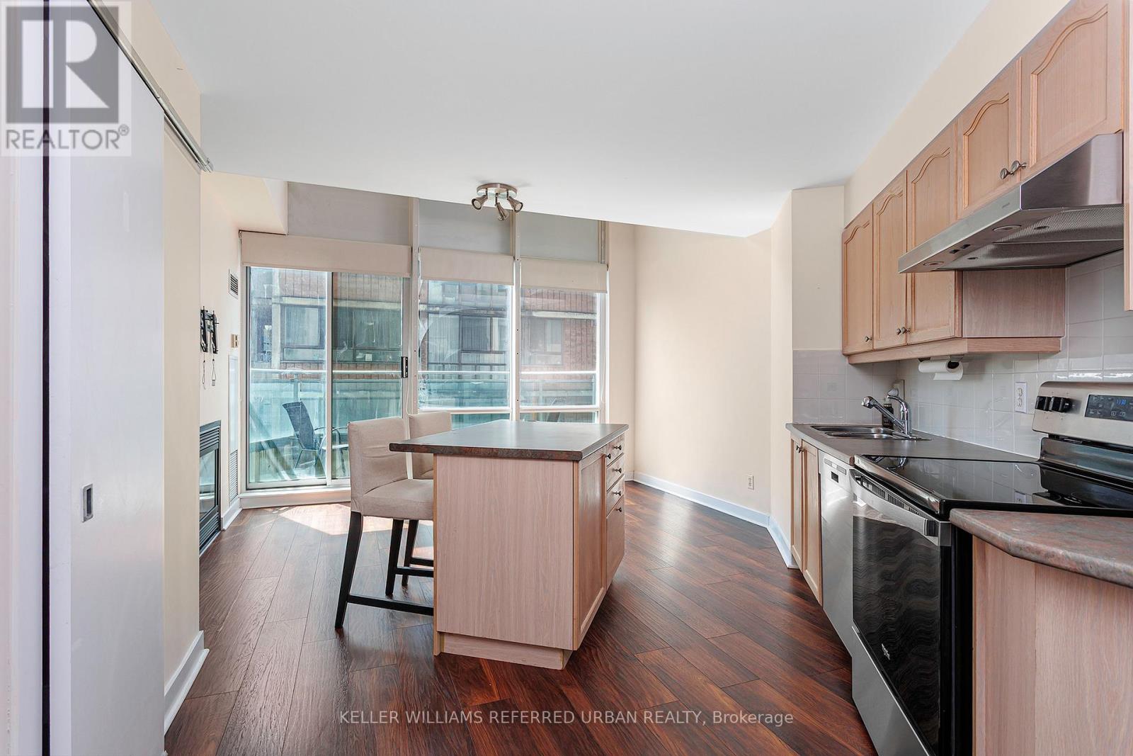 #514 77 LOMBARD STREET - 5