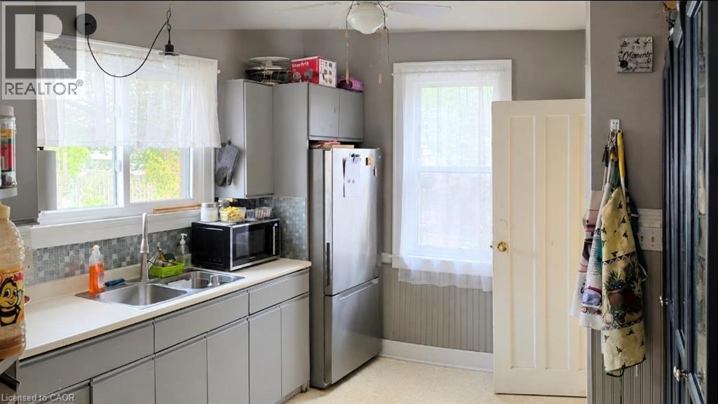 206 ROBINSON Street, Simcoe, Ontario, N3Y1X3 — Photo 6