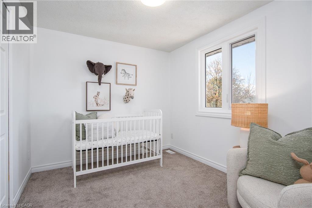 397 KEATS Way Unit# 4, Waterloo, Ontario, N2L5S7 — Photo 2