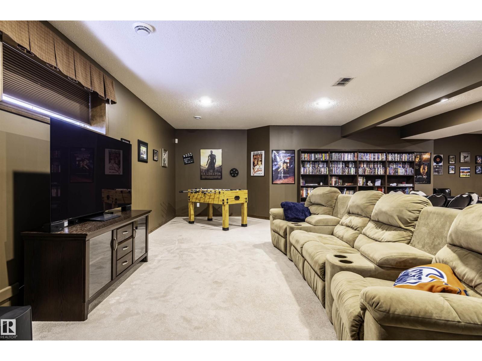 19 NEWTON PL - 33