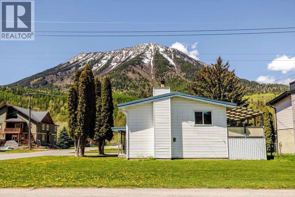 1201 10th Avenue, Fernie