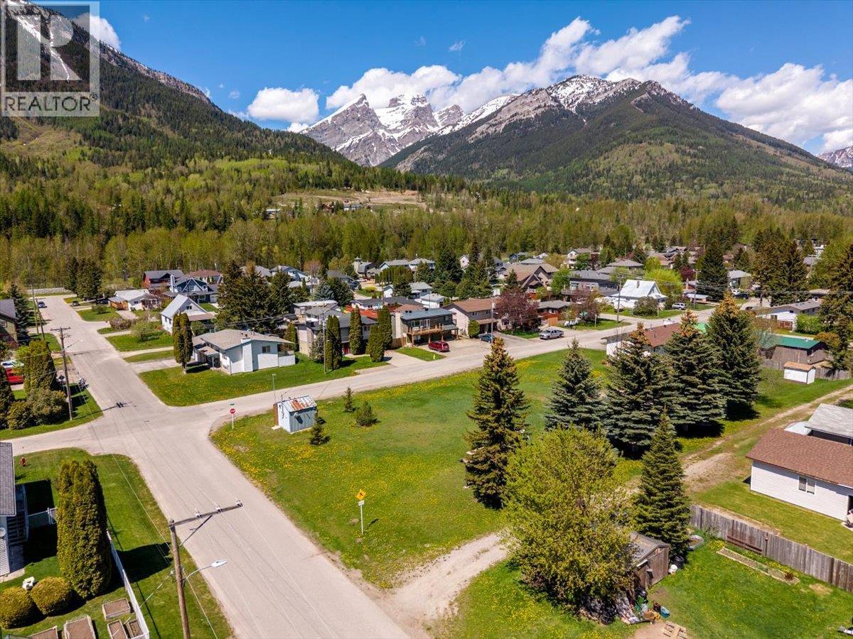 1201 10th Avenue, Fernie