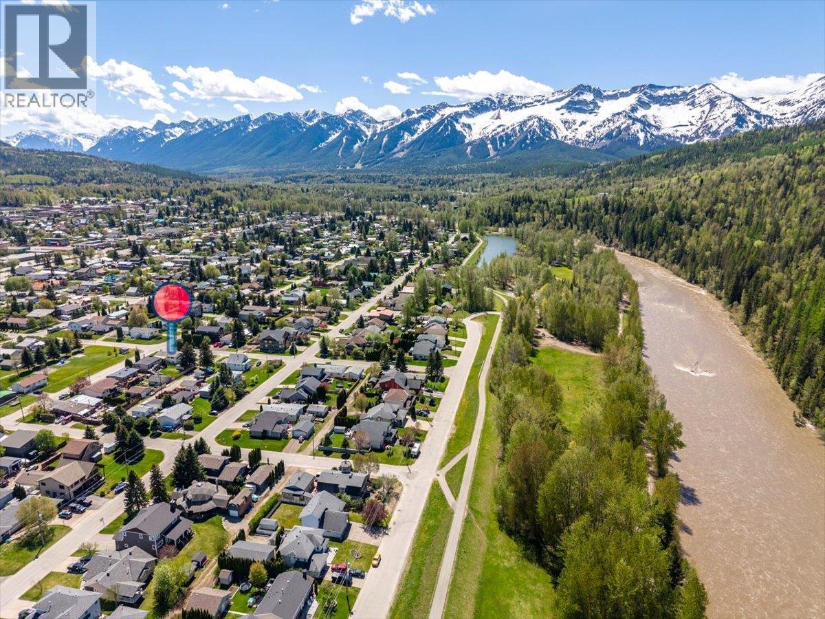 1201 10th Avenue, Fernie