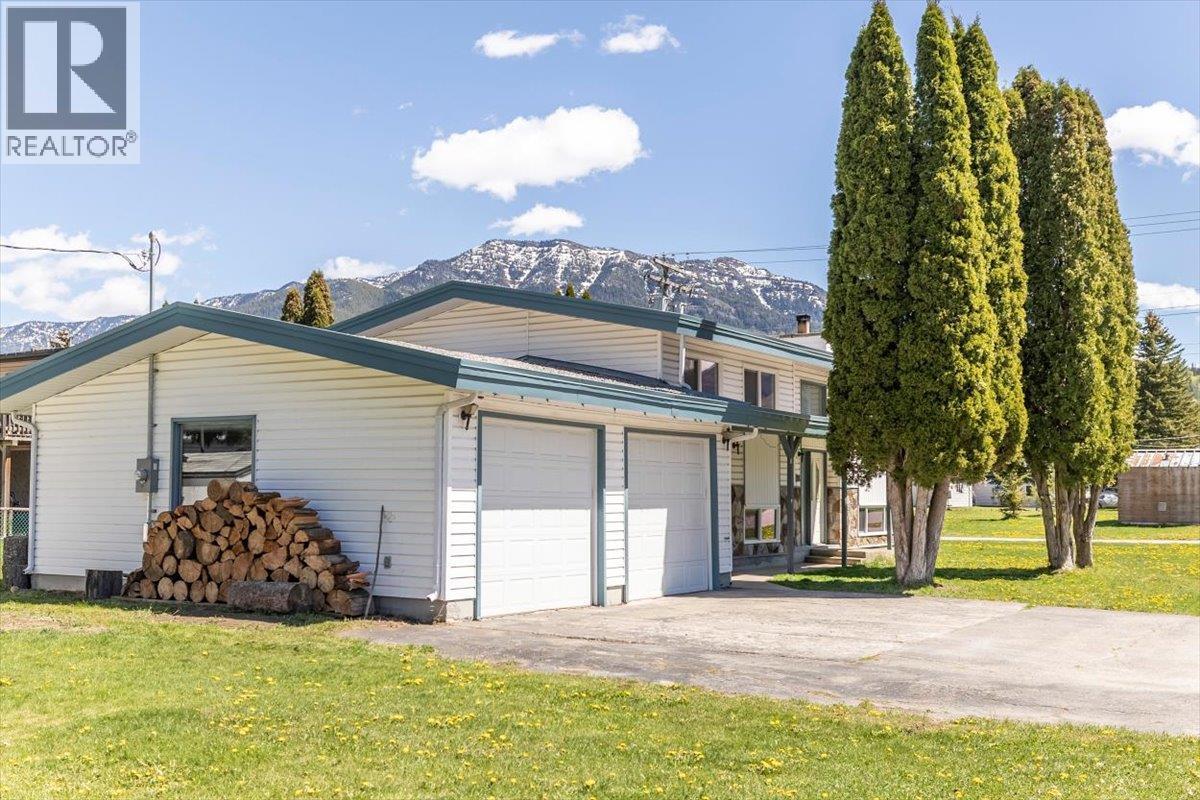 1201 10th Avenue, Fernie