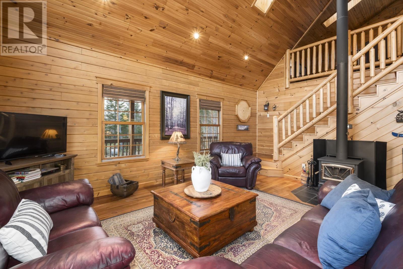 Property 35 of 47 of 670 Pioneer Drive
