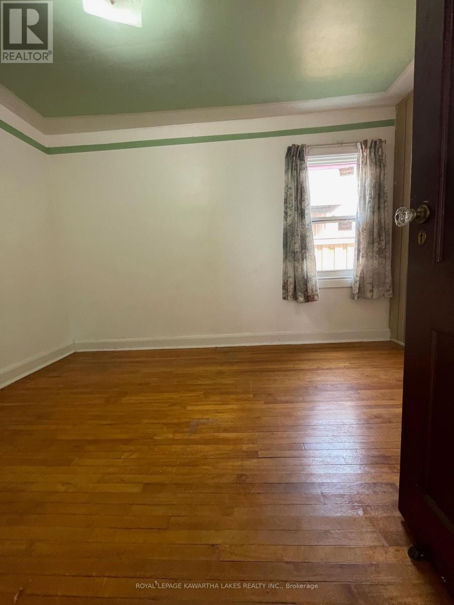 350 OSHAWA BOULEVARD S - 10