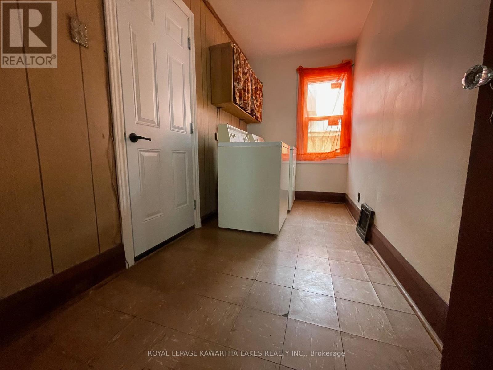 350 OSHAWA BOULEVARD S - 15