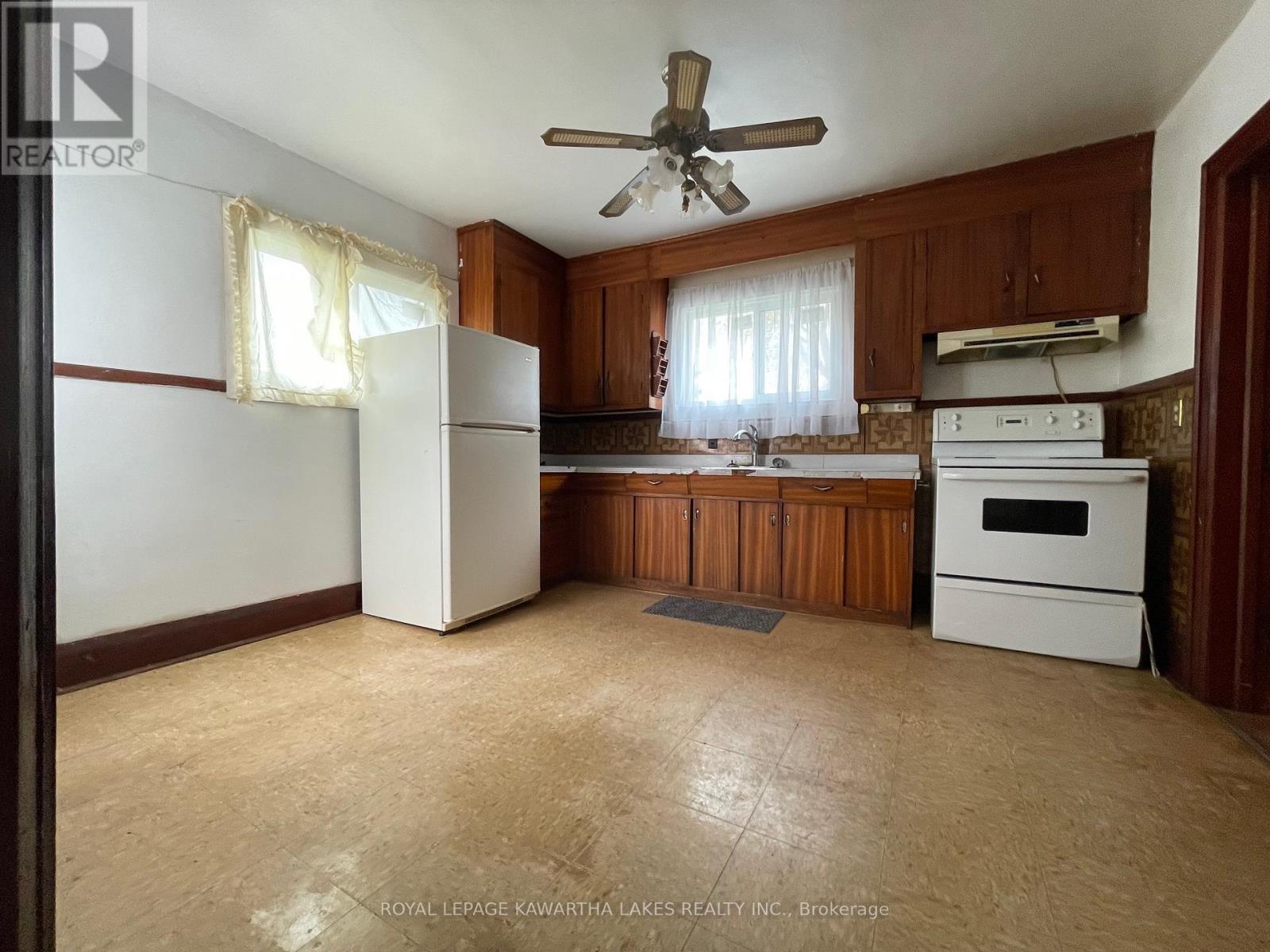 350 OSHAWA BOULEVARD S - 17