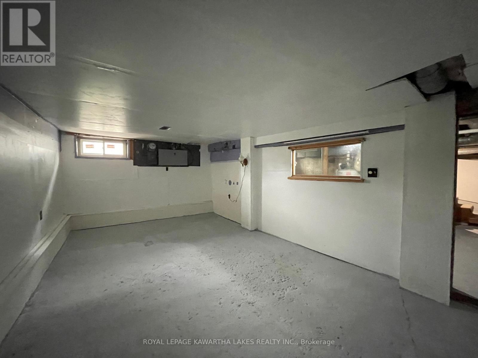 350 OSHAWA BOULEVARD S - 20