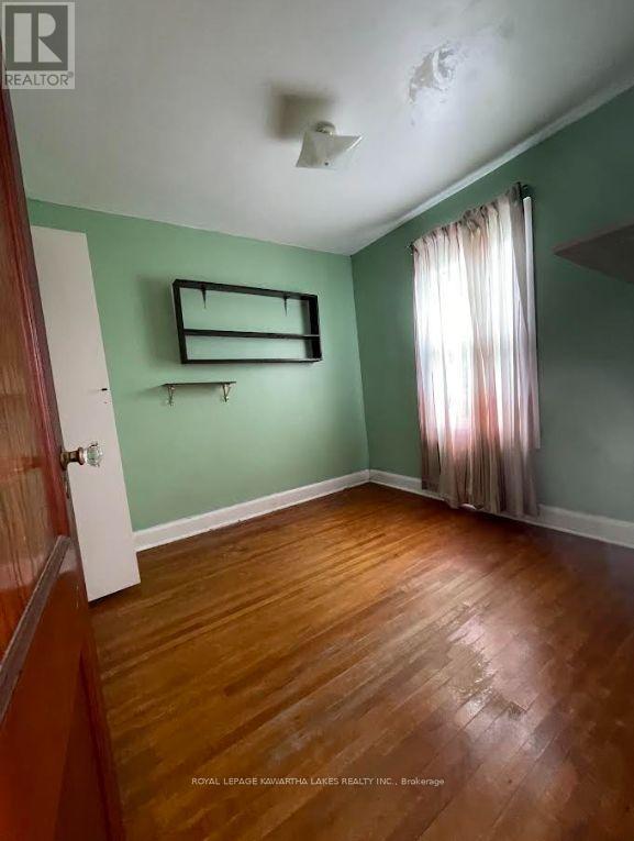 350 OSHAWA BOULEVARD S - 6