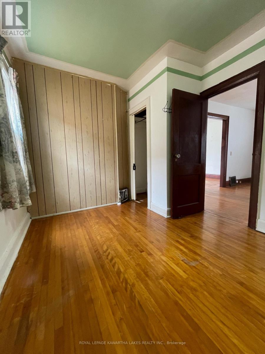 350 OSHAWA BOULEVARD S - 9