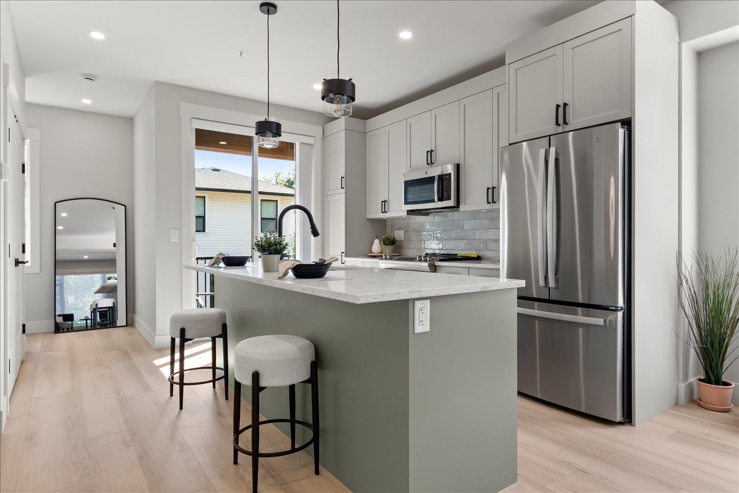 6 46106 RIVERSIDE DRIVE, Chilliwack Proper East, Chilliwack