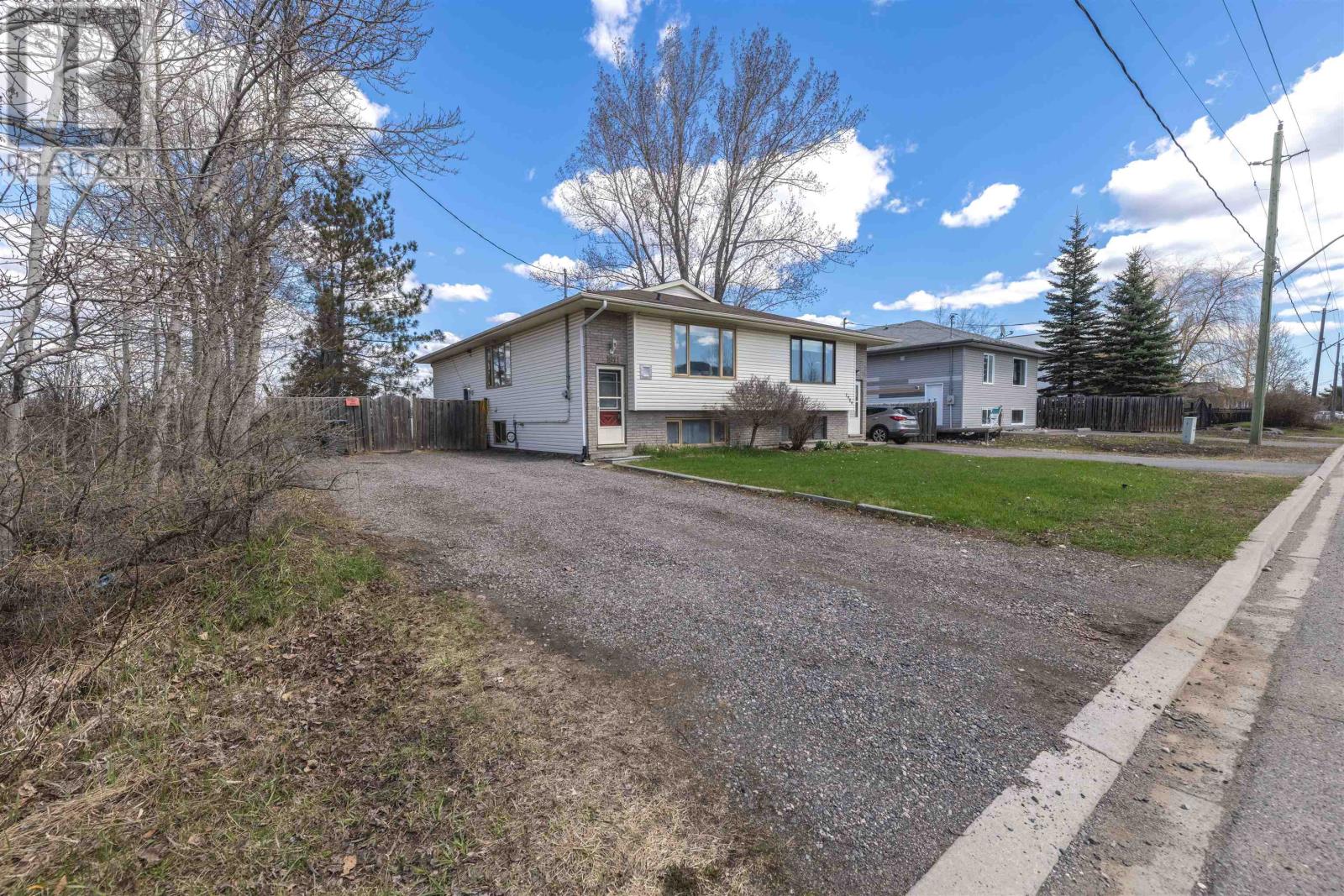 1911 FREDERICA ST W, THUNDR BAY, Ontario, P7E6R8 — Photo 28
