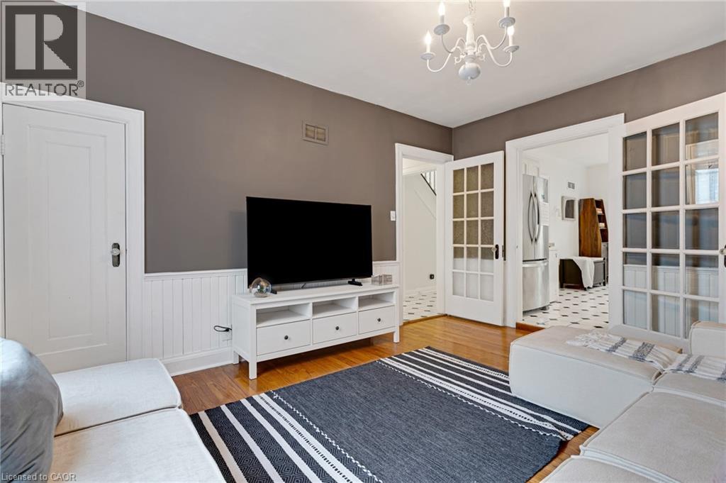 305 MAIN Street, Cambridge, Ontario, N1R1Y2 — Photo 4