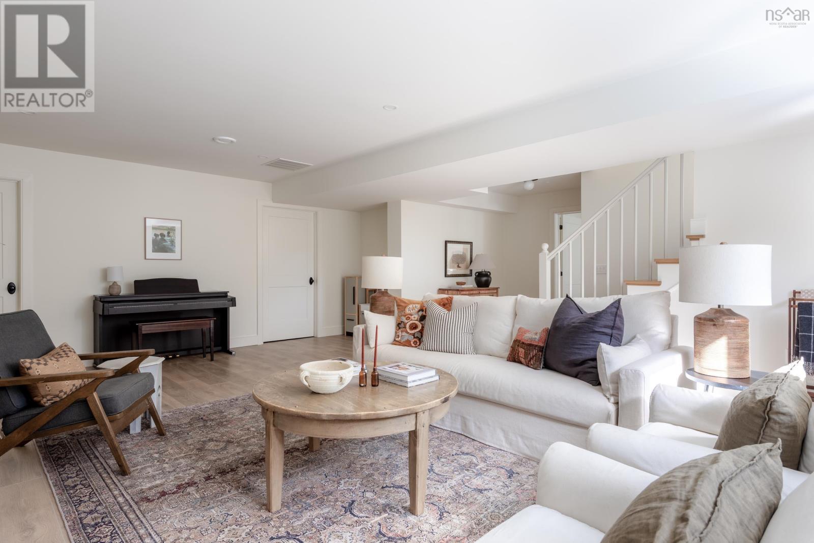 51 Dungarry Close - 37