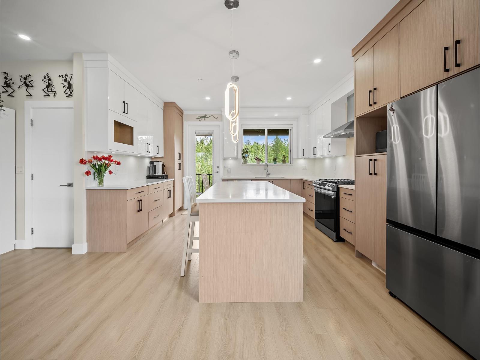 8586 TUPPER BOULEVARD, Mission