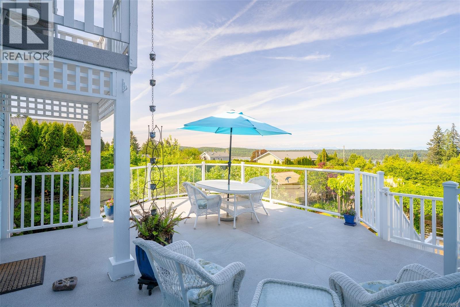 437 Davis Rd - 4